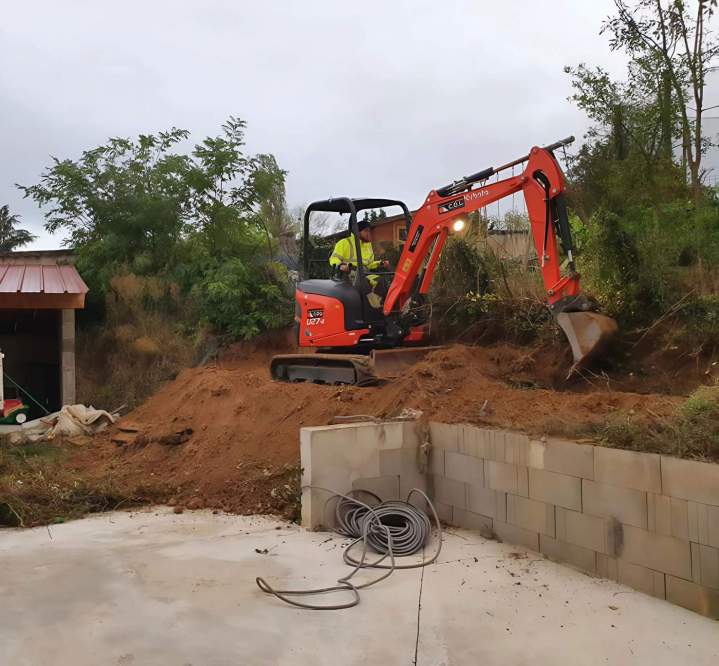 Location engin de chantier Luzinay